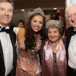 Alisha Medford, 2017 Mary from Dungloe pictured with Daniel O'Donnell, Peggy Gallagher and Daniel Gallagher.