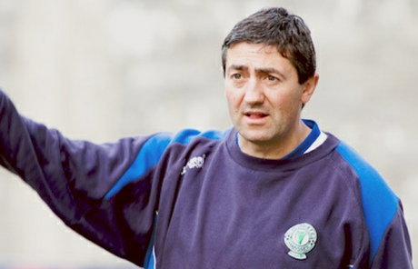 Harps manager Peter Hutton lost out in a shoot-out against his former club, Derry City, tonight.