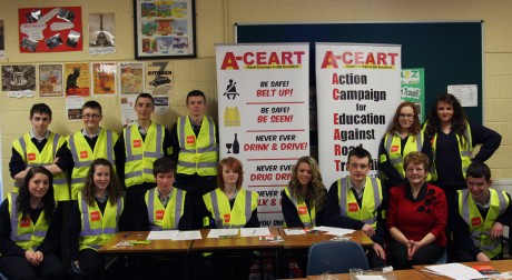 Donegal road safety campaigner, Ms Mary Clinton (A-CEART) on a recent visit to Pobailscoil Gaoth Dobhair.