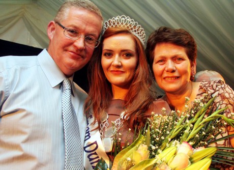 The 2013 Mary from Dungloe Grace Sweeney with her proud parents Patsy (from Meenacross) and Sheila (from Derrynamansher).