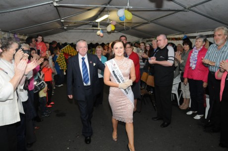 Huge applause as Donegal Rose Catherine McCarron is led into the marquee in St Eunan’s Terrace by her father John on Friday night.