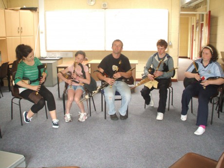 L to R: Eimear Nic Giolla Chomhail, Caoimhe Ní Fhearraigh, Conor Day (Tutor), Conal Maynes and Mary Ní Ghallchóir.