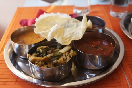 Thali, a wonderful dish available at Caifé Ganesh.