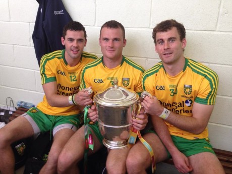 Odhrán MacNiallais, Neil McGee and Eamon McGee with the Anglo-Celt Cup