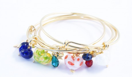 Handmade glass heart, swarovski crystal on gold plated bangle (€20 each).