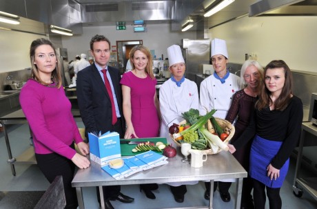 L to R: Ms Marguerite Tierney (Breakthrough Cancer Research), Dr Derek Power (Consultant Medical Oncologist, CUH & MUH), Dr Aoife Ryan (Lecturer in Nutritional Sciences, UCC), Ms Ann O’Connor (Lecturer in Culinary arts, CIT), Ms Jane Healy (Lecturer in Culinary arts, CIT), Dr Margaret Linehan (Head of School of Humanities, CIT), Ms Éadaoin Ní Bhuachalla (Research Dietitian, UCC).
