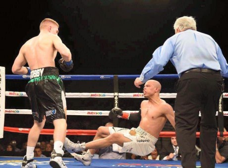 Jason Quigley sends Joshua Snyder hurtling to the canvas at Fantasy Springs.