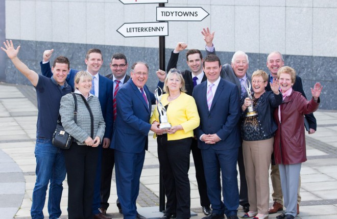 Pictured at the  SuperValu TidyTowns competition, was  Anne McGowan, Chairperson Letterkenny Tidy Towns (centre in yellow) ;with Martin Kelleher, Managing Director, SuperValu (left of centre); and Mr. Alan Kelly, T.D., Minister for the Environment, Community and Local Government (right of centre)  and members of the Tidy Tows Committee as  Letterkenny, Co. Donegal was  named best of the 862 towns and villages throughout the country that entered this year’s SuperValu TidyTowns competition.  On hand to present the award was Mr. Alan Kelly, T.D., Minister for the Environment, Community and Local Government and Martin Kelleher, Managing Director of SuperValu. TidyTowns has been sponsored by SuperValu for 24 years, making it one of Ireland’s longest running sponsorships.  The announcement was greeted by great celebration at today’s awards ceremony at The Helix in Dublin.  Pic:Naoise Culhane-no fee Full details of all this year’s winners are available at www.tidytowns.ie and at www.supervalu.ie  ENDS  David Callaghan/ Piaras Kelly Edelman david.callaghan@edelman.com / Piaras.kelly@edelman.com  Ph: (01) 678 9333 087 9388880 / 086 8131691