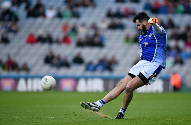 17 March 2016; Paul Durcan, Ballyboden St Endas, kicks a free. AIB GAA Football All-Ireland Senior Club Championship Final, Ballyboden St Endas, Dublin, v Castlebar Mitchels, Mayo. Croke Park, Dublin. Picture credit: Stephen McCarthy / SPORTSFILE