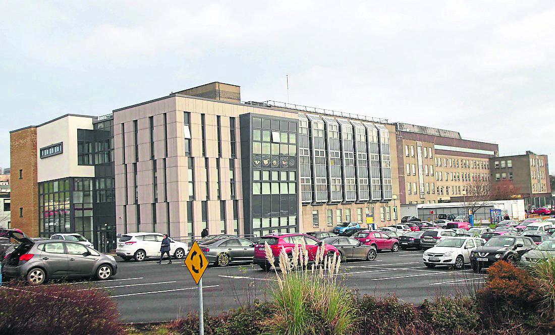Almost 600 patients on trolleys in LUH in April - Donegal News